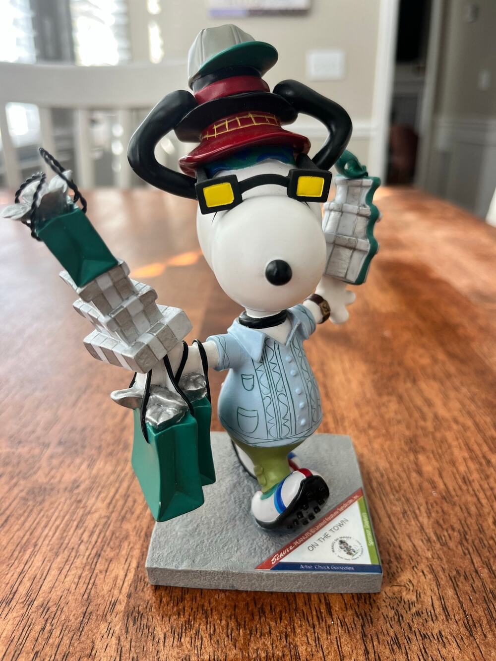 Peanuts Snoopy Statue on the Town by Westland Gifts